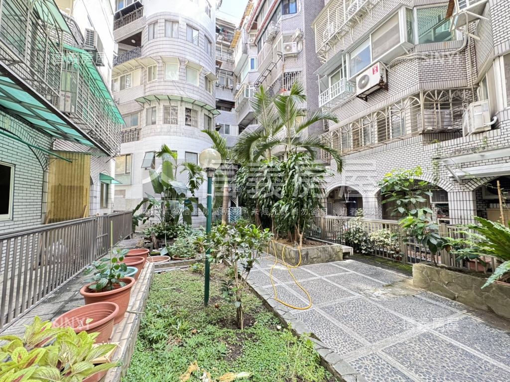 甲桂林美一樓有車位！！！房屋室內格局與周邊環境