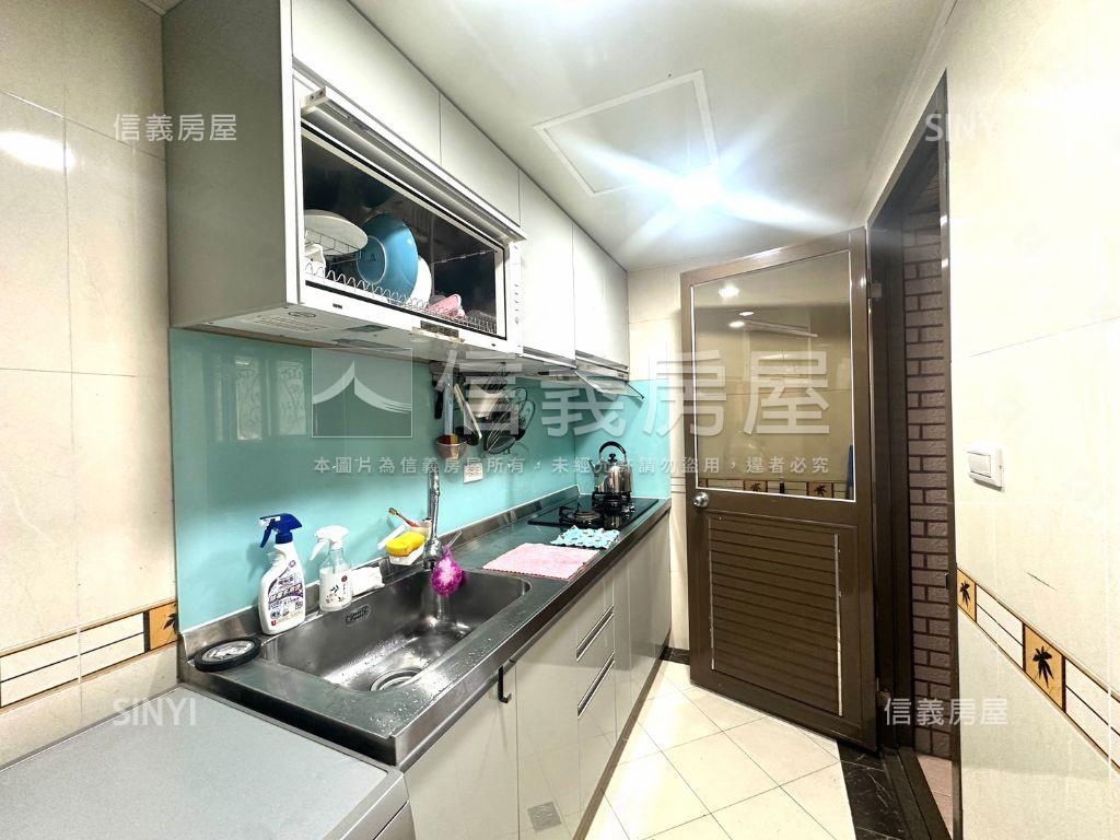 家樂福商圈溫馨成家三房居房屋室內格局與周邊環境