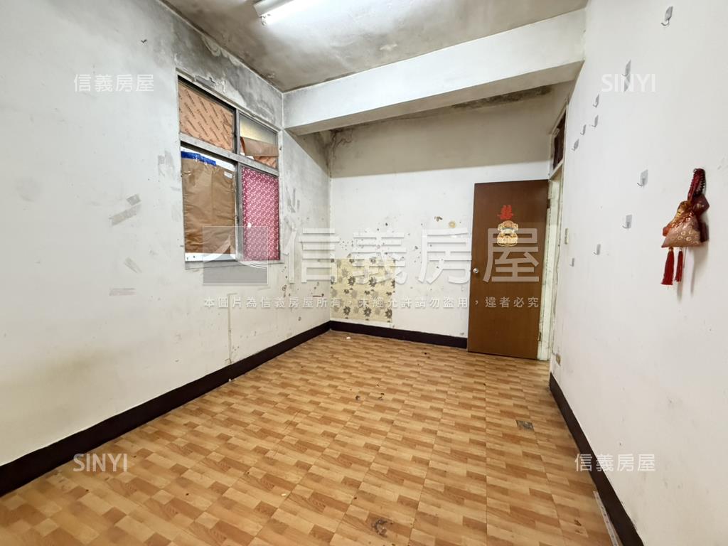 捷運中和站‧邊間三面採光房屋室內格局與周邊環境