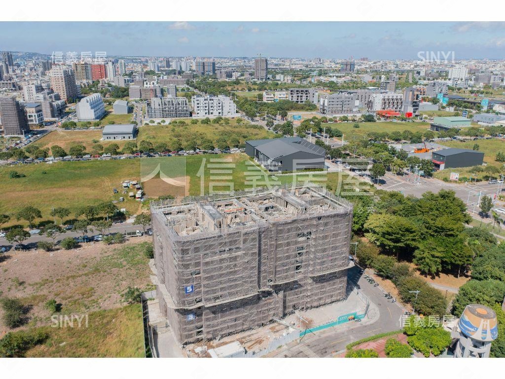 ＪＩＡ５５兩房平車次頂戶房屋室內格局與周邊環境