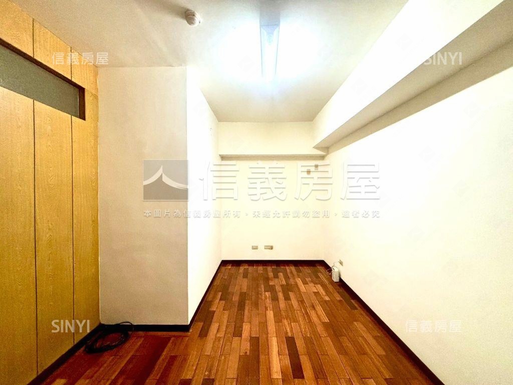 近榮總吃市金店面房屋室內格局與周邊環境