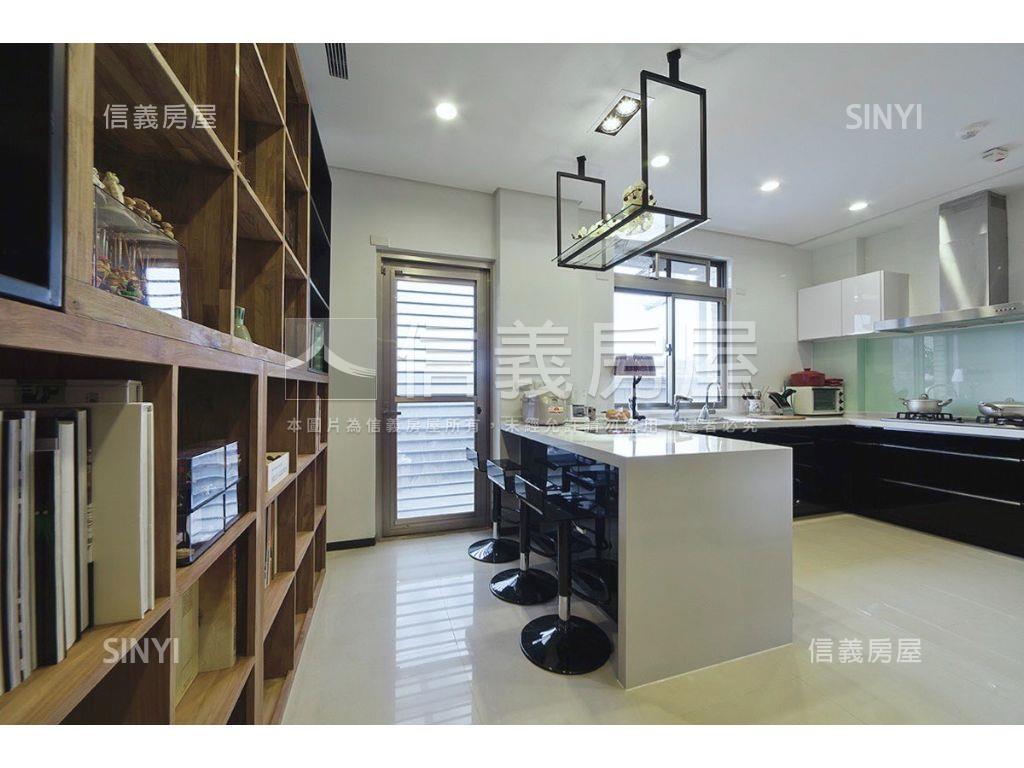 近青埔月眉路和風御墅透天房屋室內格局與周邊環境