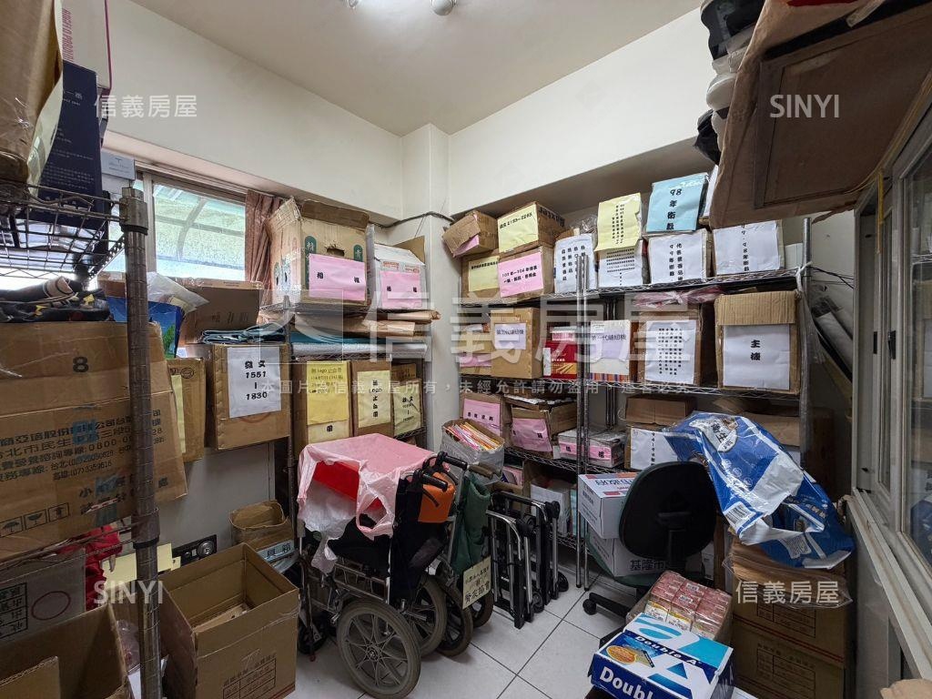 麥金轟動天下三房露臺戶房屋室內格局與周邊環境