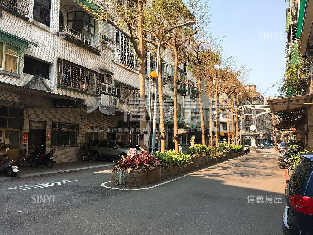 綠意～頂加大空間房屋室內格局與周邊環境