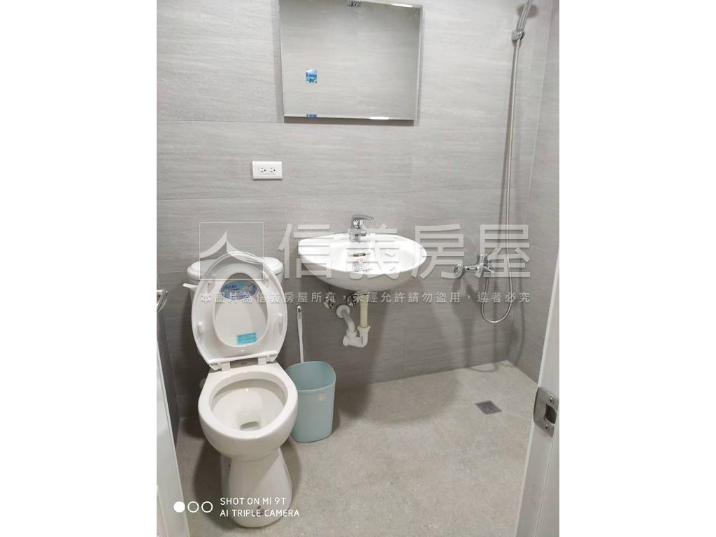 近成大屋況美美三樓寓房屋室內格局與周邊環境