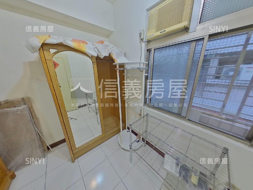 近捷運低總價電梯三房房屋室內格局與周邊環境