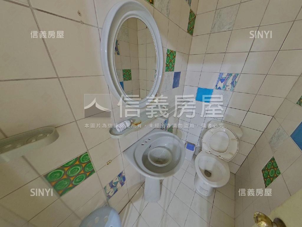 近捷運低總價電梯三房房屋室內格局與周邊環境