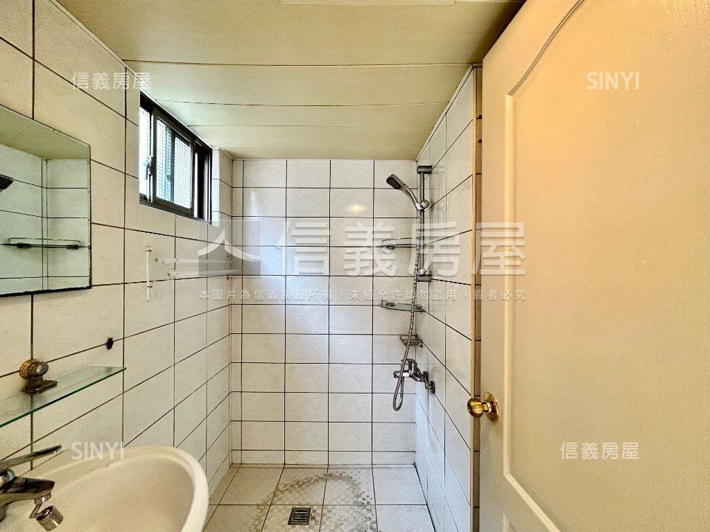 青年市三房車位房屋室內格局與周邊環境