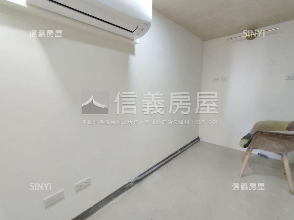 三輝白昀旁超級Ｆ１空間大房屋室內格局與周邊環境