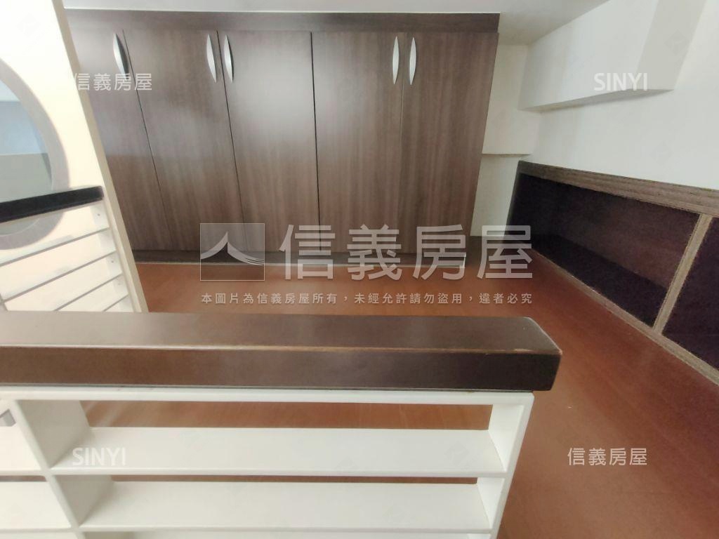 三輝白昀旁超級Ｆ１空間大房屋室內格局與周邊環境