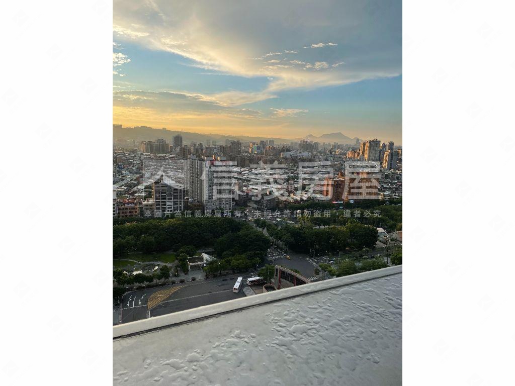 雙子星．帝王景觀戶房屋室內格局與周邊環境