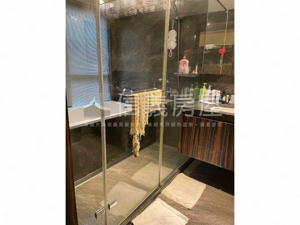 雙子星．帝王景觀戶房屋室內格局與周邊環境