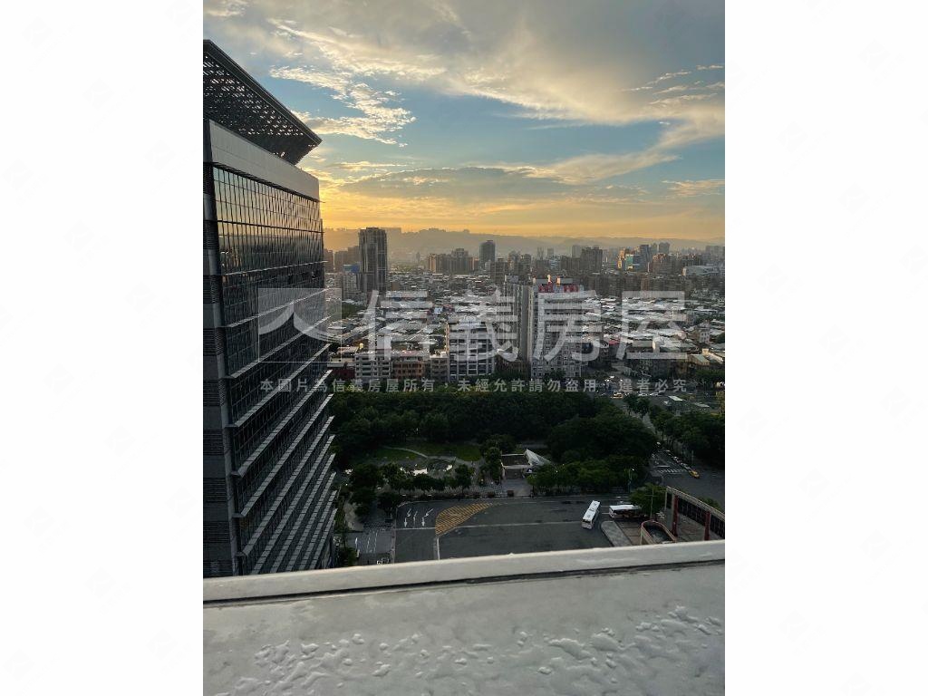 雙子星．帝王景觀戶房屋室內格局與周邊環境