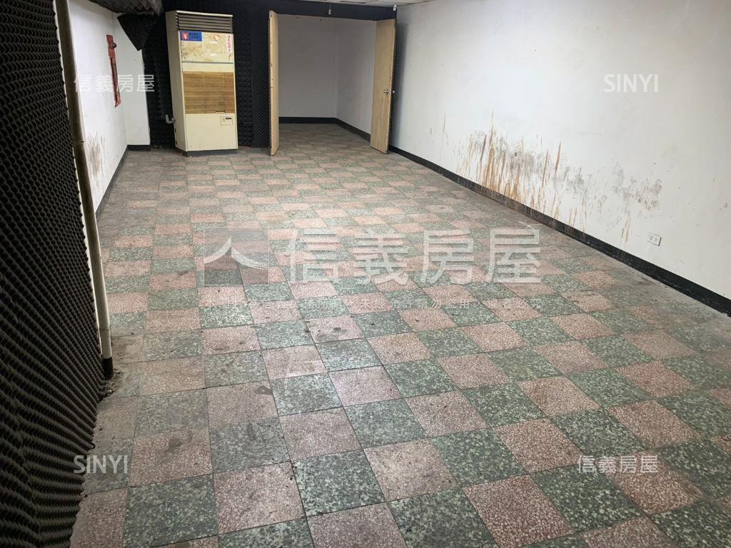 ☆西園地下大空間房屋室內格局與周邊環境