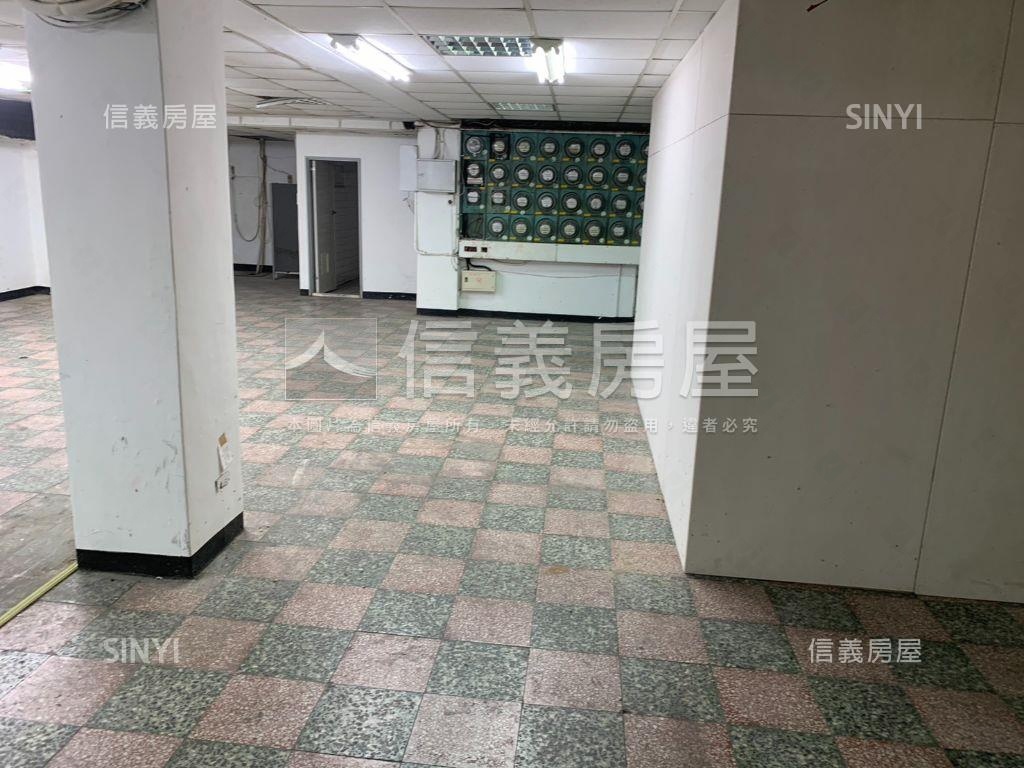 ☆西園地下大空間房屋室內格局與周邊環境