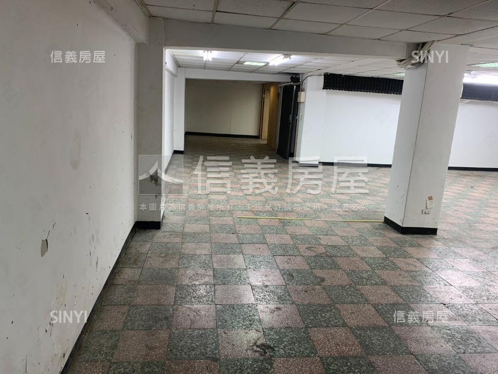 ☆西園地下大空間房屋室內格局與周邊環境