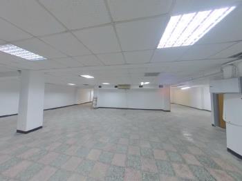 ☆西園地下大空間