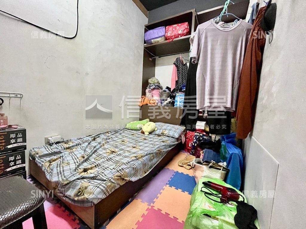 捷運商圈中科大旁金店面房屋室內格局與周邊環境