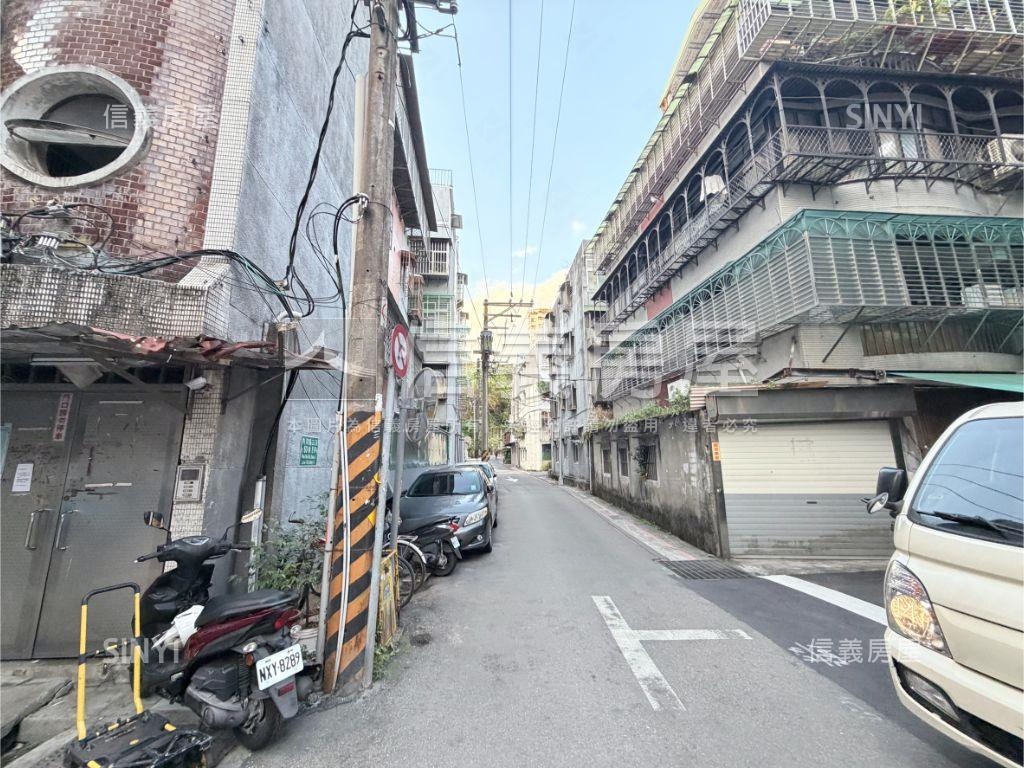 內湖靜巷三房美寓房屋室內格局與周邊環境