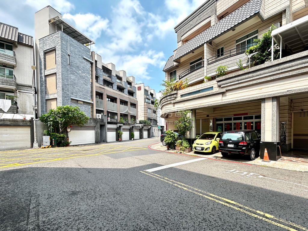 鳳翔正街精亮美墅房屋室內格局與周邊環境