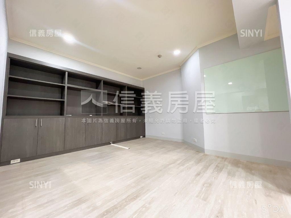 新埔雙捷運住辦房屋室內格局與周邊環境