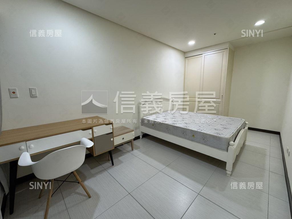 新悅城香榭輕奢２房平車房屋室內格局與周邊環境