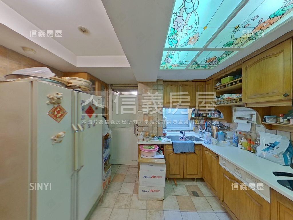 東區忠孝靜巷庭園名邸房屋室內格局與周邊環境