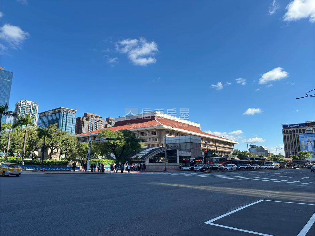 台北站前便利辦公室房屋室內格局與周邊環境