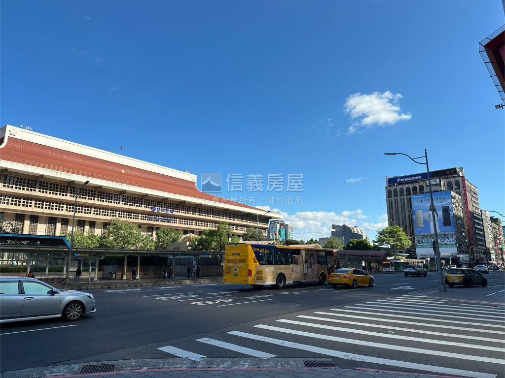 台北站前便利辦公室房屋室內格局與周邊環境