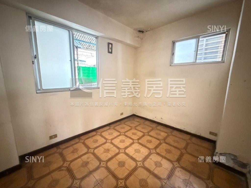 新店安民街低總價公寓房屋室內格局與周邊環境