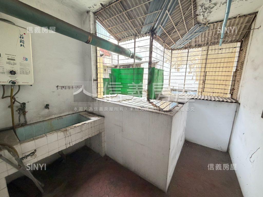 新店安民街低總價公寓房屋室內格局與周邊環境