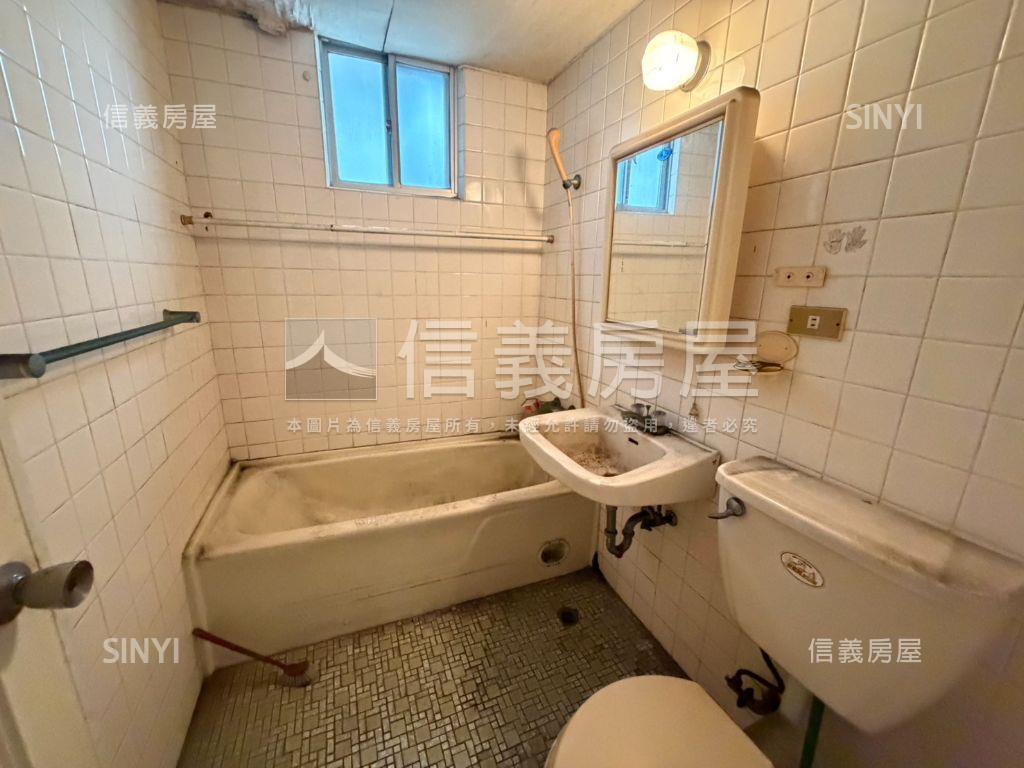 新店安民街低總價公寓房屋室內格局與周邊環境