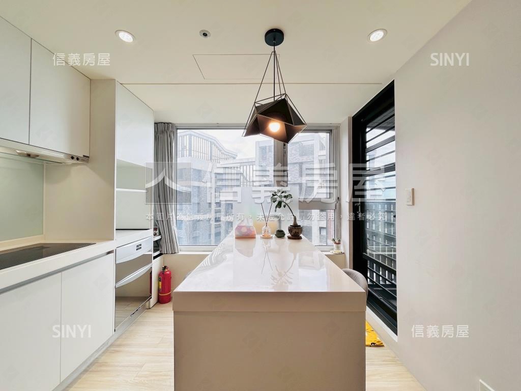 青埔高樓景觀兩房車位房屋室內格局與周邊環境