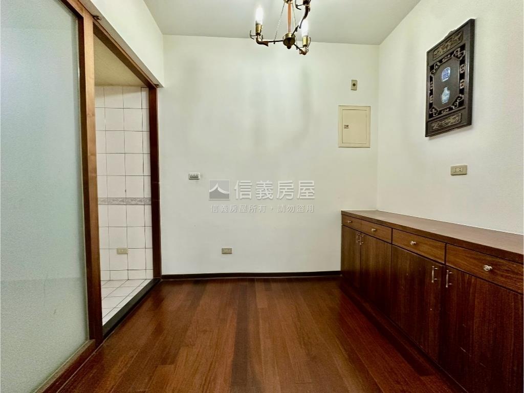 稀有唐莊樹梢綠景好屋房屋室內格局與周邊環境