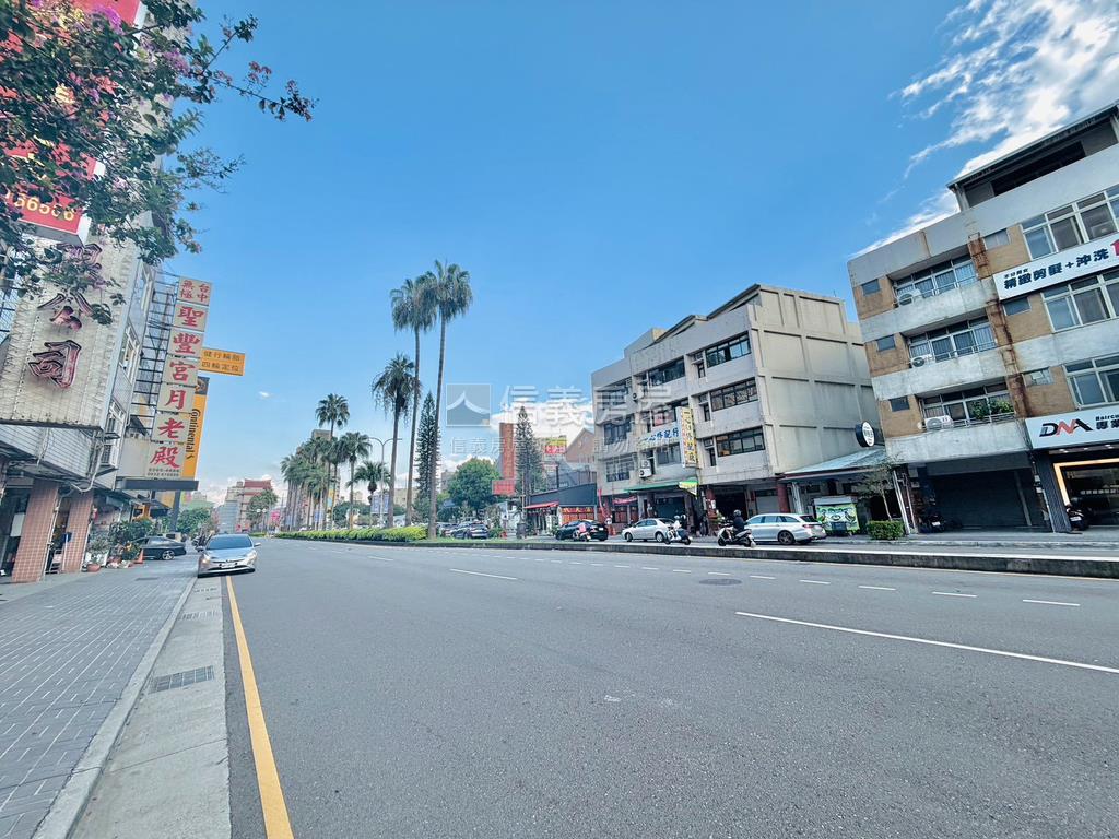 忠明路大地坪透店房屋室內格局與周邊環境
