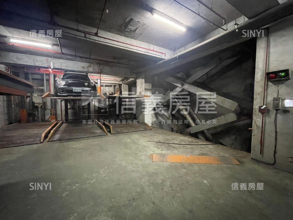 極限核心世貿辦公房屋室內格局與周邊環境