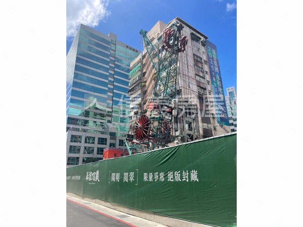 極限核心世貿辦公房屋室內格局與周邊環境