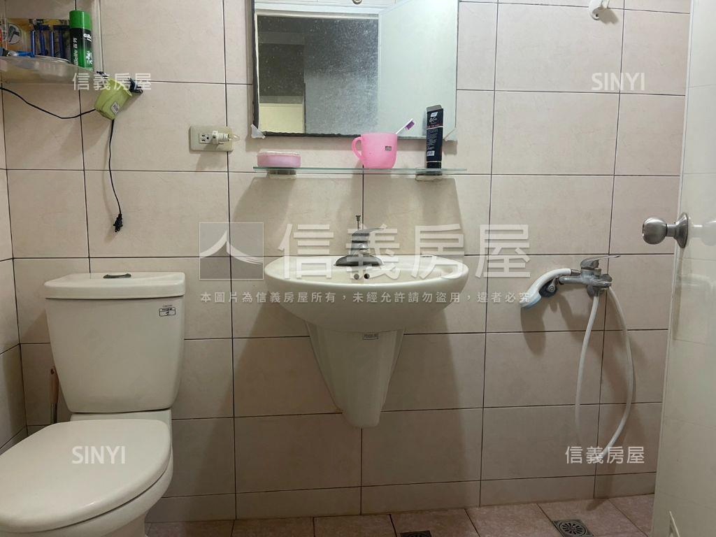 大寮陽明山莊正路採光三房房屋室內格局與周邊環境