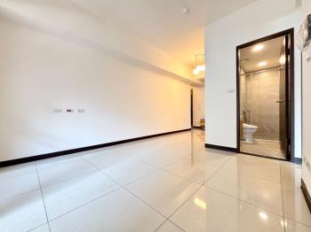 聚佳大值邊間兩房兩衛平車