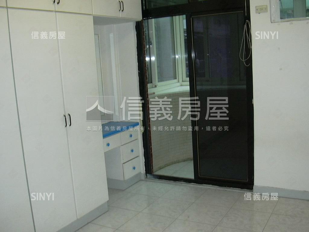 內湖捷運。財源旺旺宅房屋室內格局與周邊環境