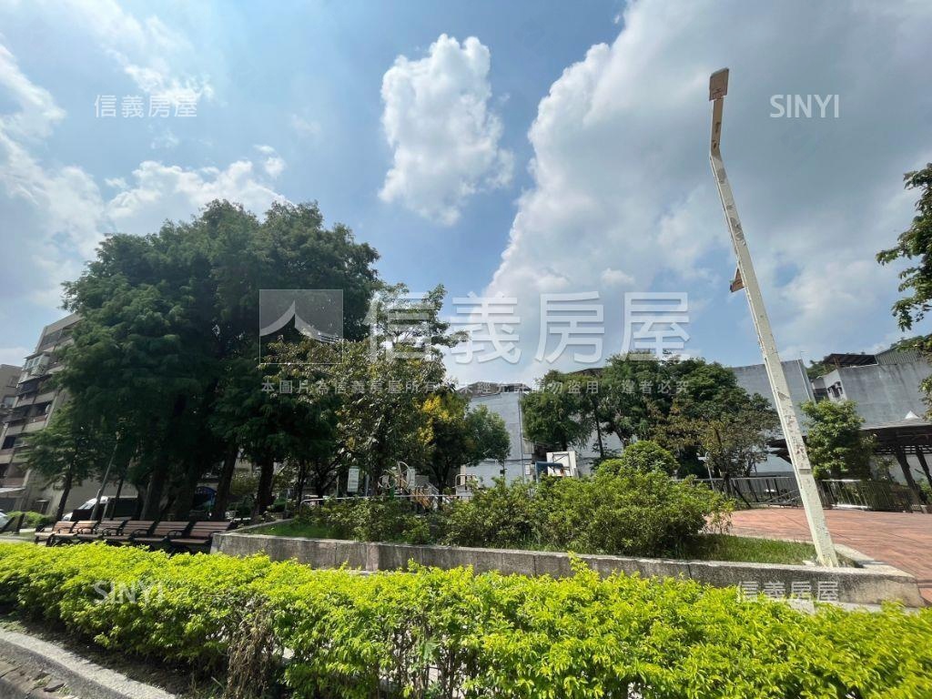 內湖捷運。財源旺旺宅房屋室內格局與周邊環境