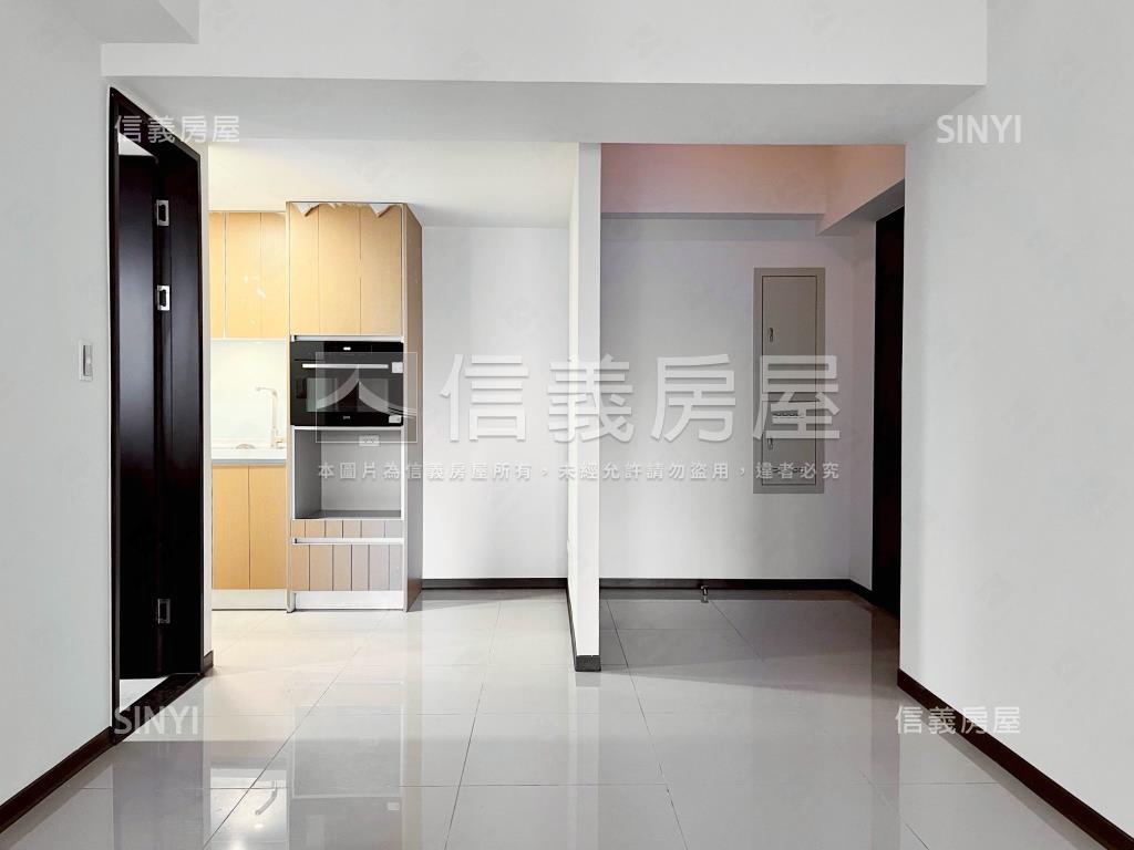 長虹天韻三房平車房屋室內格局與周邊環境