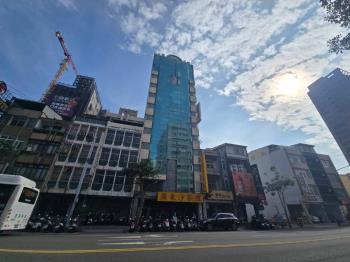 近市議會捷運七賢路收租房