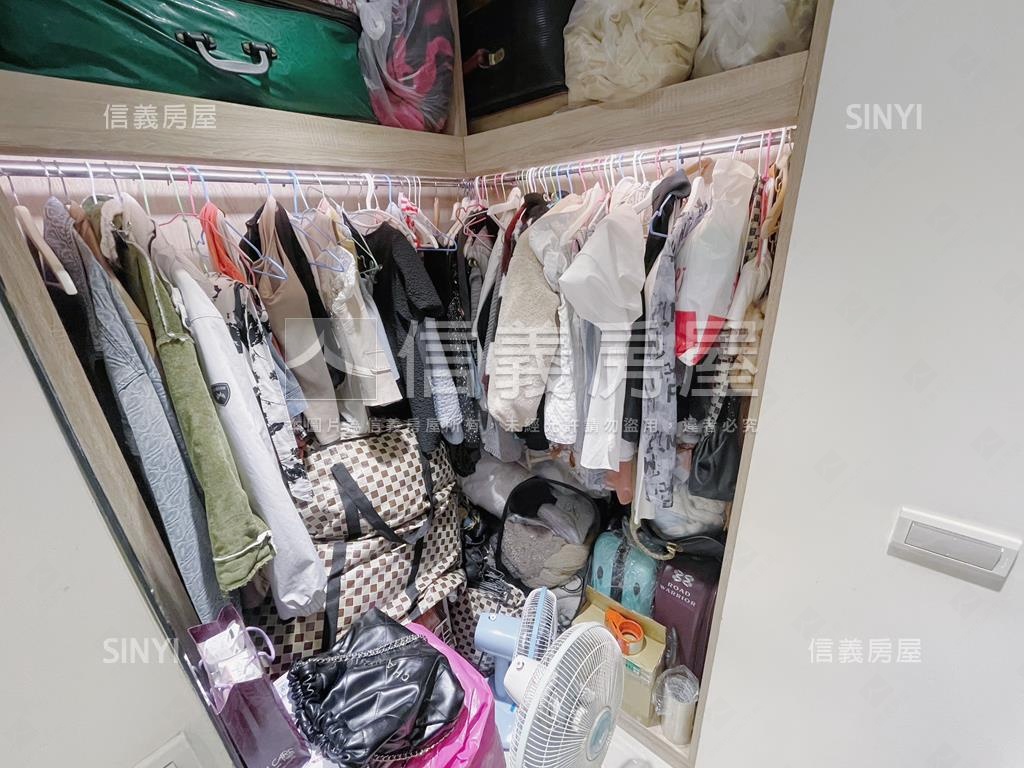 曉學堂三房車位＊飛閣流丹房屋室內格局與周邊環境