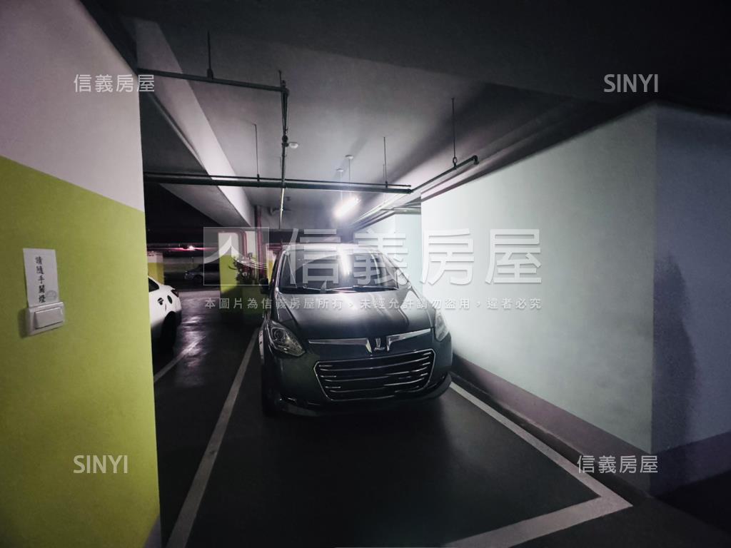 愛丁堡保值店面房屋室內格局與周邊環境