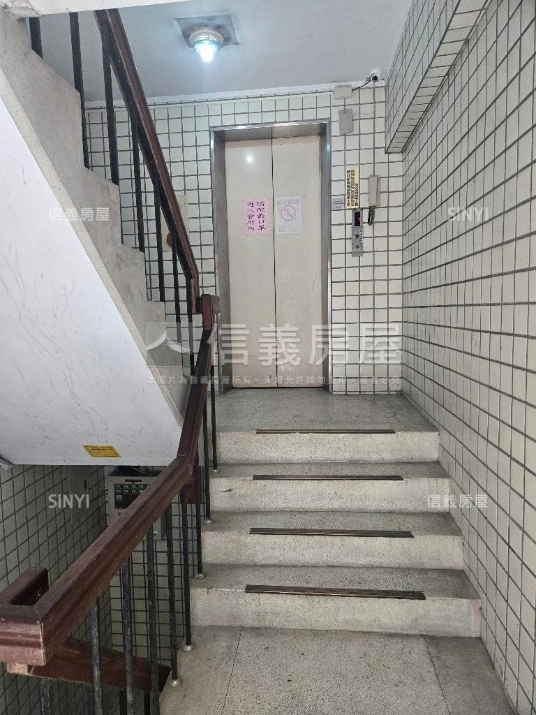 府中一層一戶華夏房屋室內格局與周邊環境