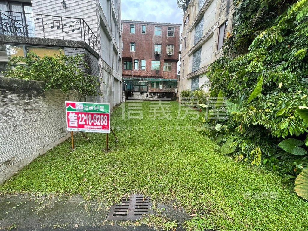 ✪降價誠售住宅區方正土地房屋室內格局與周邊環境