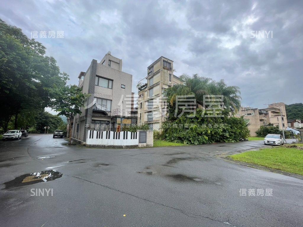 ✪降價誠售住宅區方正土地房屋室內格局與周邊環境