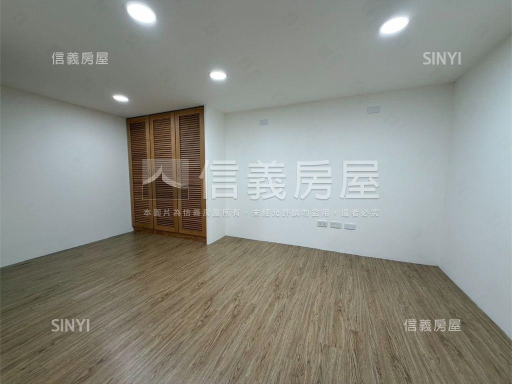 ＥＱ別墅美裝兩房車位房屋室內格局與周邊環境