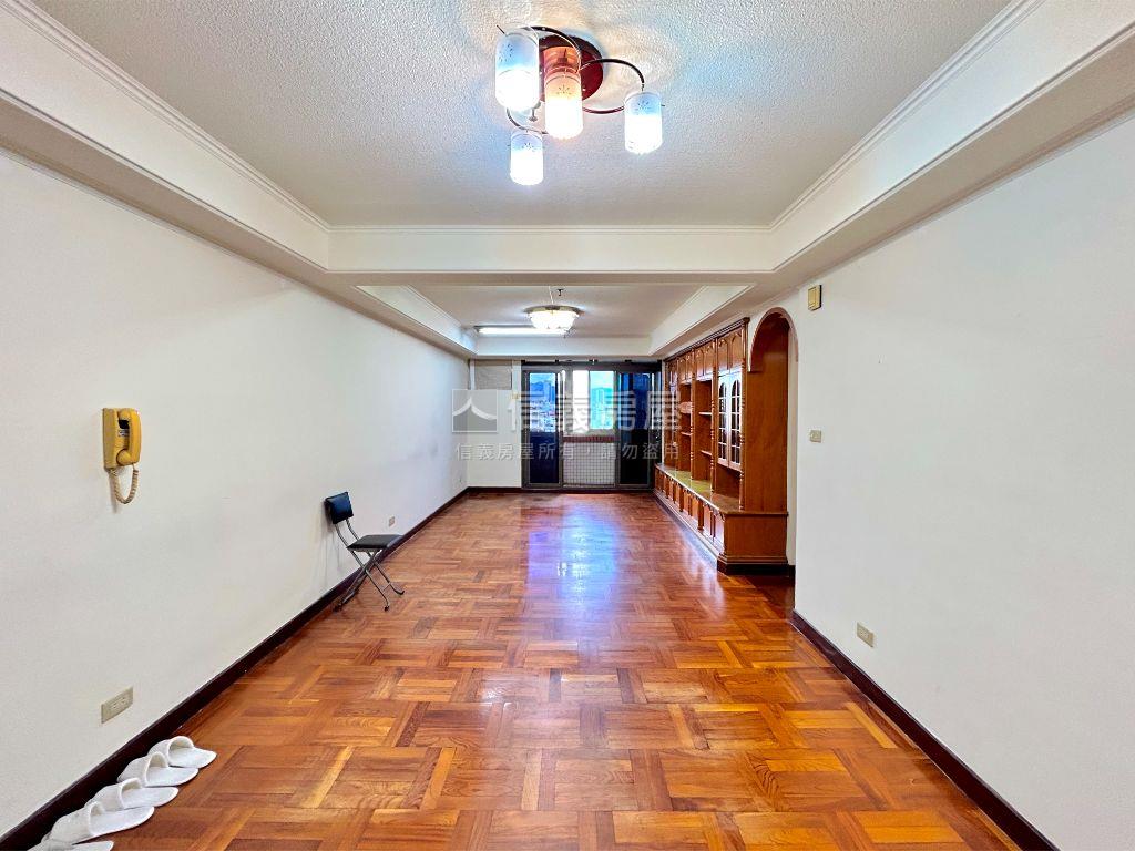 中正國中景觀管理名邸房屋室內格局與周邊環境